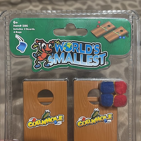 World's Smallest - Cornhole Game - Picture 3 of 9